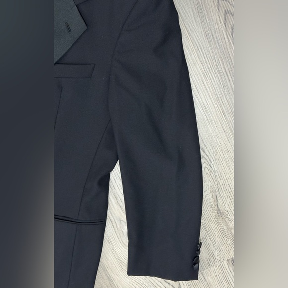 NEW VALENTINO Italy Black 2 Button 100% wool dinner tuxedo jacket Size 42 $4850 - Picture 5 of 12